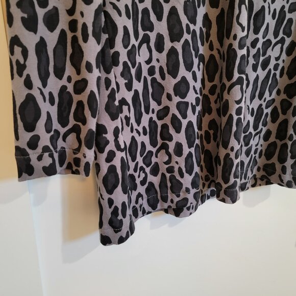 Chico's Tunic Top Animal Print Black Gray Women Size Small - Picture 6 of 14